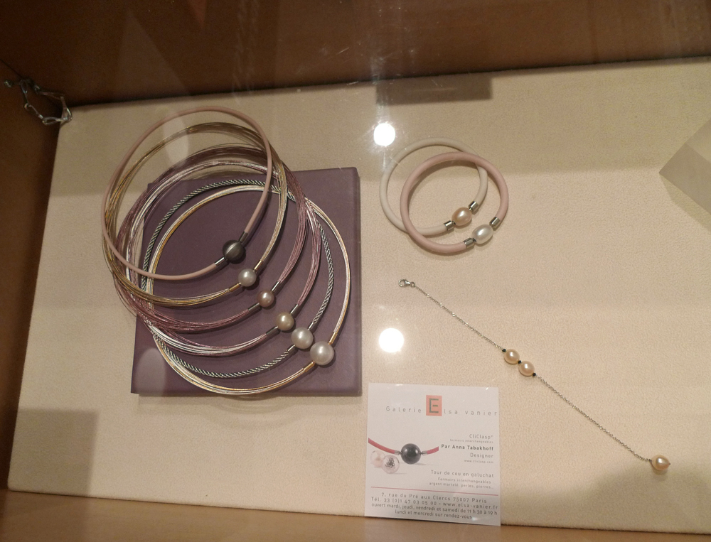 9-P1100800-anna-tabakhova-bijoux-paris-wedding-exhibiton-pearl-necklaces-bracelet