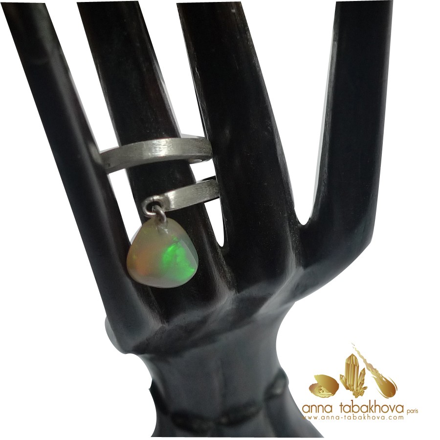 ethiopian-polished-opal-silver-forged-ring