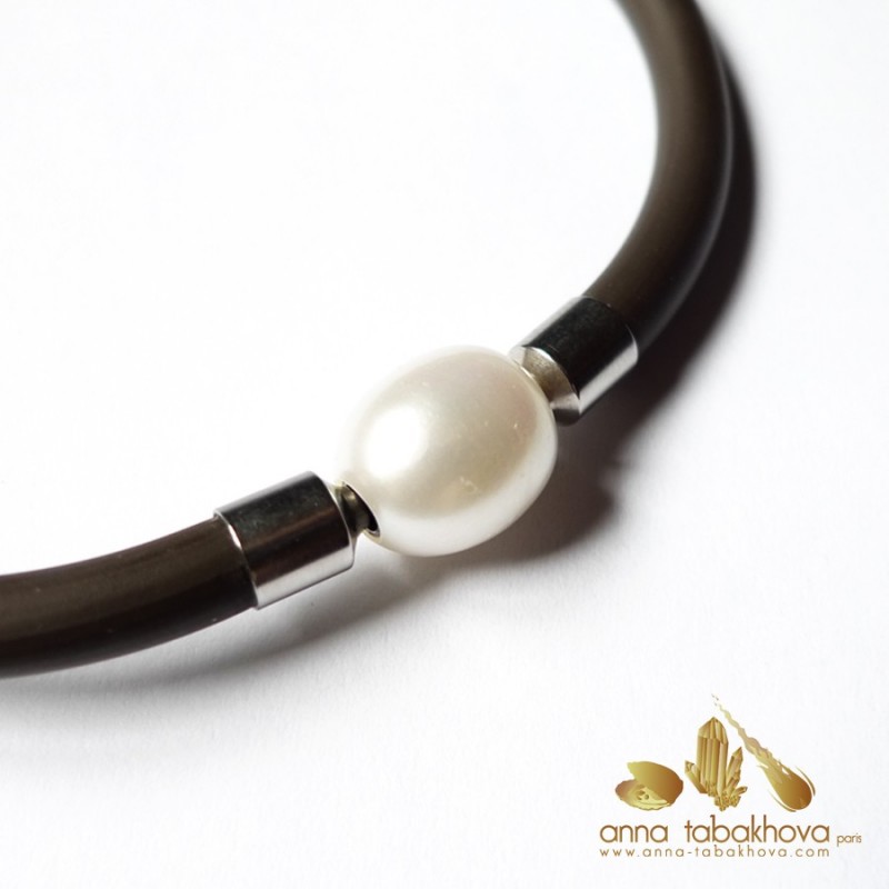 12 mm WHITE Pearl Clasp with a brown rubber bracelet (sold separatly)
