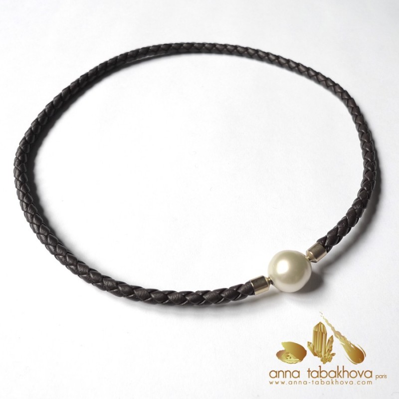 15 mm CREAMY GOLD Pearl Clasp matched with a braided leather necklace (sold separatly)