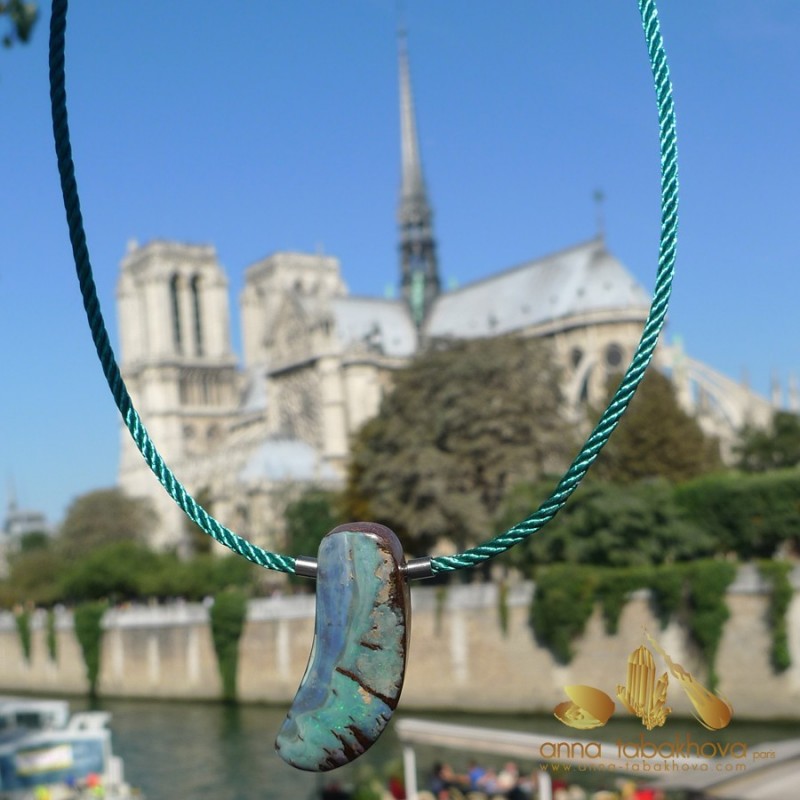 Opal InterChangeable Clasp under natural light in Paris .