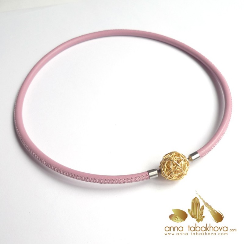 16 mm Wired silver Interchangeable Clasp with a pink stitched leather necklace (sold separatly) .