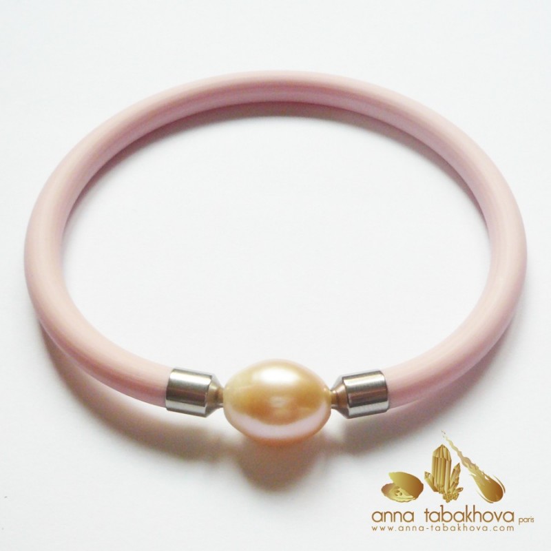 5 mm Pink Rubber Bracelet with a pink China pearl InterChangeble Clasp (sold separatly)